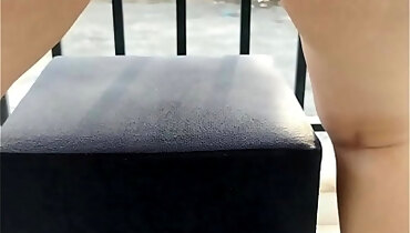ass,big ass,juicy,public,